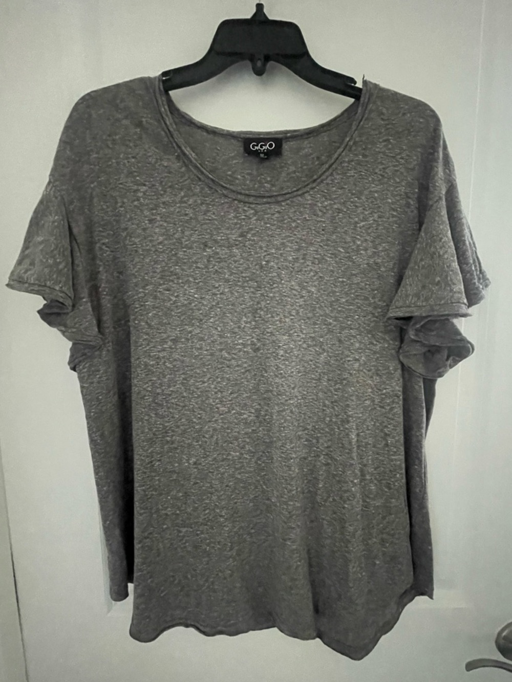 GiGiO Everyday Short Sleeve Tee in Taupe sz M